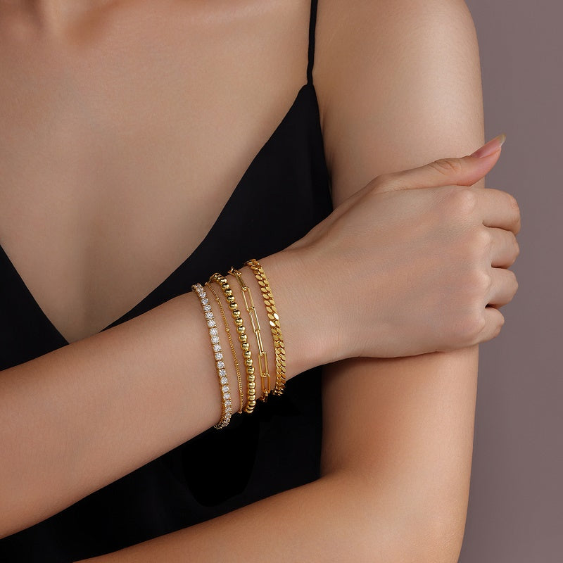 Set With Top-quality Moissanite, This Luxurious And Fashionable Light Luxury Trend Jewelry Silver Bracelet Is Made Of S925 Silver Electroplated With Platinum