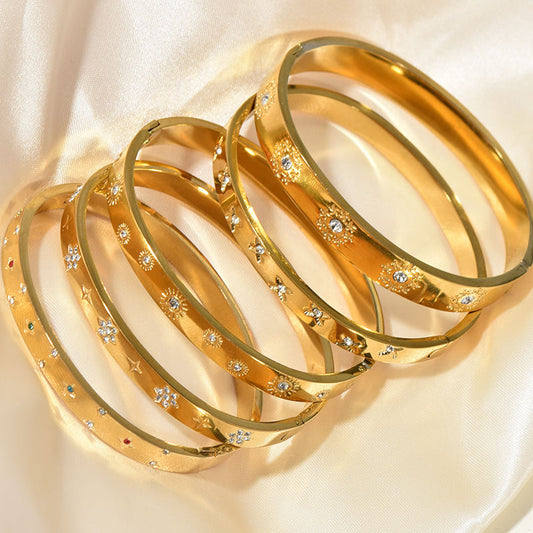 Retro Sunflower Diamond-Encrusted Bracelet Gold Polished Cuff