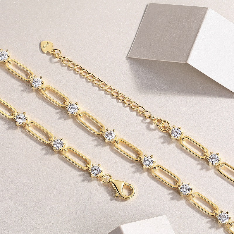 0.3 Carat Luxury Fashion Minimalist Trend Jewelry Silver Pendant Necklace With Top-quality Moissanite, S925 Silver Electroplated With Gold