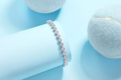 Set With Top-quality Moissanite, This Luxurious And Fashionable Light Luxury Trend Jewelry Silver Bracelet Is Made Of S925 Silver Electroplated With Platinum